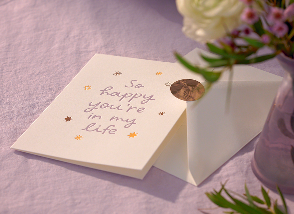 Friendship card that reads So happy you're in my life.